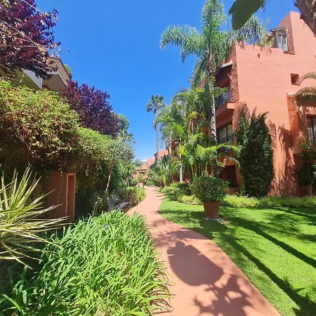 Appartement Luxury 2-bed Elviria - Pool Sauna & Gym *