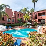 Luxury 2-bed Elviria - Pool Sauna & Gym Marbella