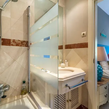 Luxury 2-bed Elviria - Pool Sauna & Gym * Μαρμπέλλα