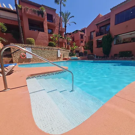 Apartment Luxury 2-bed In Elviria W Pool