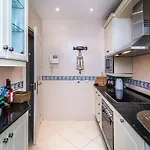 Luxury 2-bed Elviria - Pool Sauna & Gym Apartamento