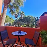 Luxury 2-bed Elviria - Pool Sauna & Gym Marbella