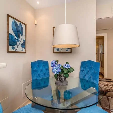 Luxury 2-bed Elviria - Pool Sauna & Gym * 马尔韦利亚