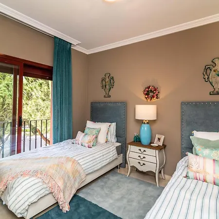 公寓 Luxury 2-bed Elviria - Pool Sauna & Gym *