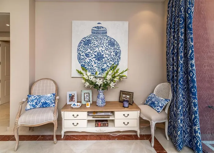 公寓 Luxury 2-bed Elviria - Pool Sauna & Gym 马尔韦利亚